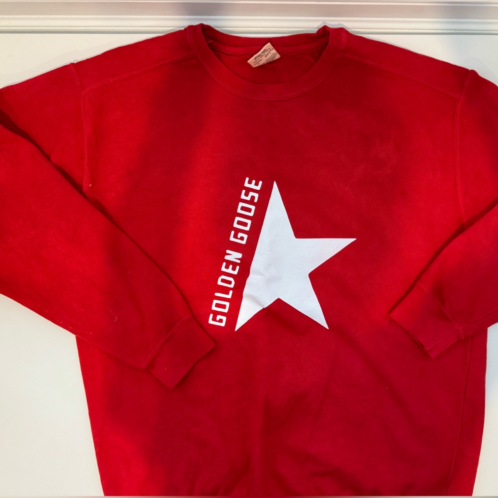 Red Star Graphic Sweatshirt Large